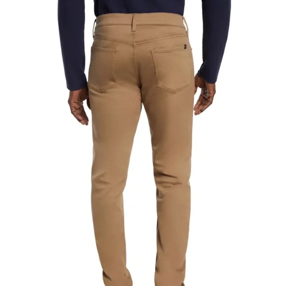 🕶️BANANA REPUBLIC🕶️NWT! 40X32 CLASSIC KHAKI CHINOS🕶️